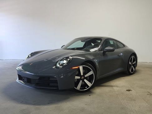 Used 2025 Porsche 911 Carrera RWD image 1