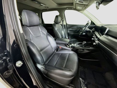 Used 2025 Kia Telluride S FWD image 29