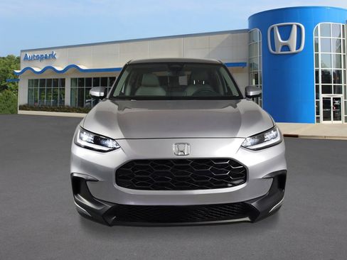 New 2026 Honda HR-V LX image 8