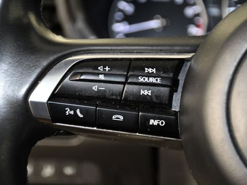 Used 2024 MAZDA MAZDA3 s FWD image 20