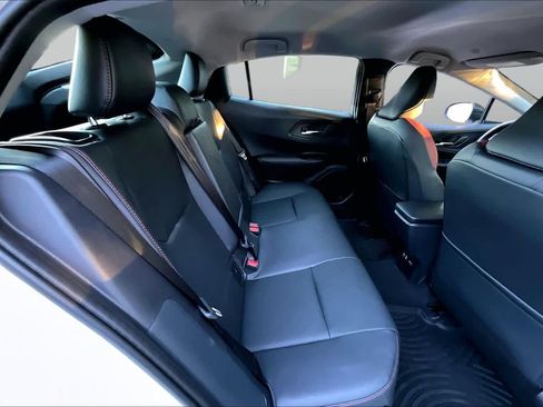 Certified 2026 Toyota Prius Plug-In Hybrid FWD image 18