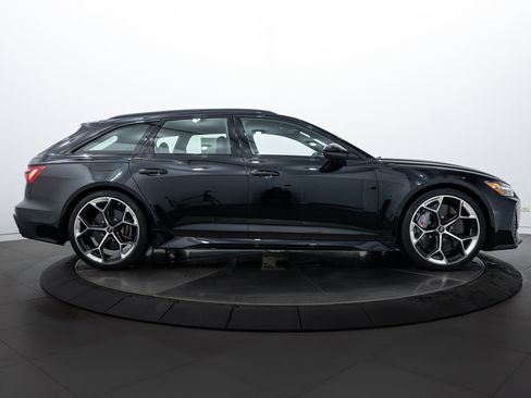 New 2025 Audi RS 6 performance image 3