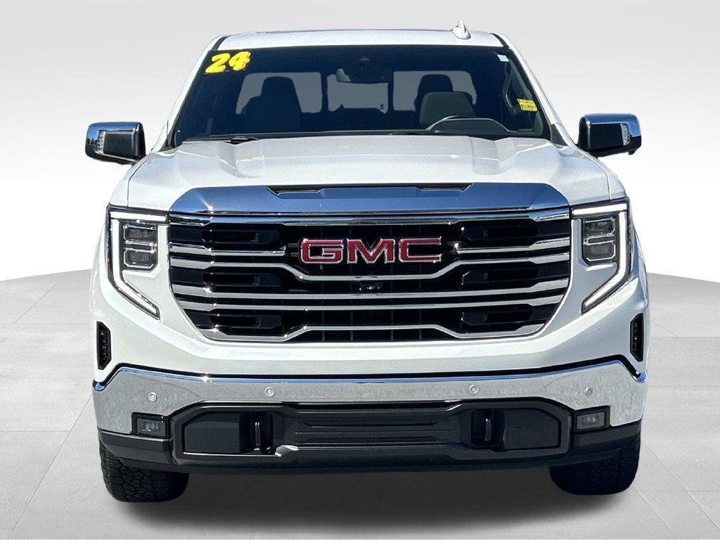 Used 2024 GMC Sierra 1500 SLT w/ SLT Premium Plus Package AWD/4WD image 9