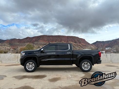 Used 2022 GMC Sierra 1500 Denali Ultimate image 4