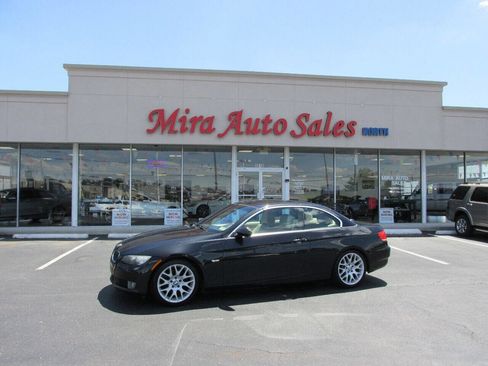 Used 2009 BMW 328i Convertible image 2