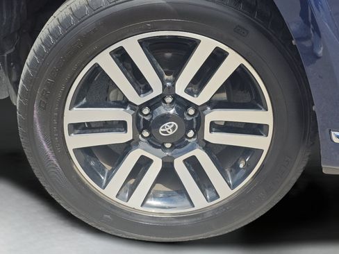Used 2020 Toyota 4Runner Limited AWD/4WD image 20