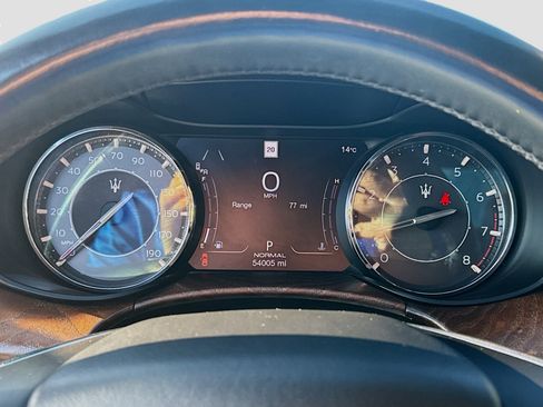 Used 2021 Maserati Quattroporte S image 11