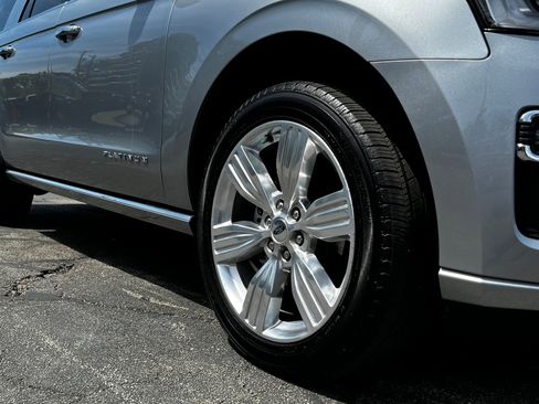 Used 2023 Ford Expedition Max Platinum image 10