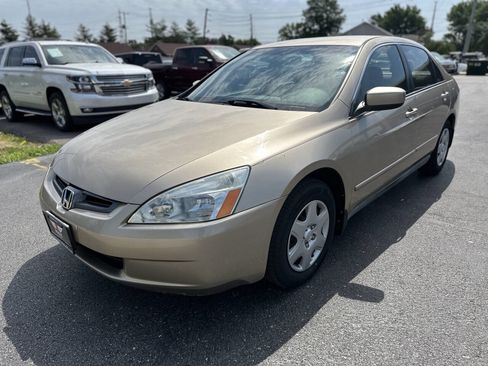 Used 2005 Honda Accord LX image 3