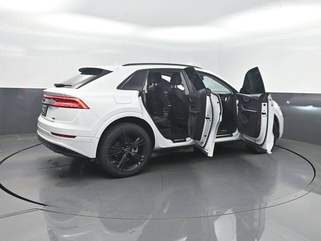 Used 2022 Audi Q8 Premium AWD/4WD image 43