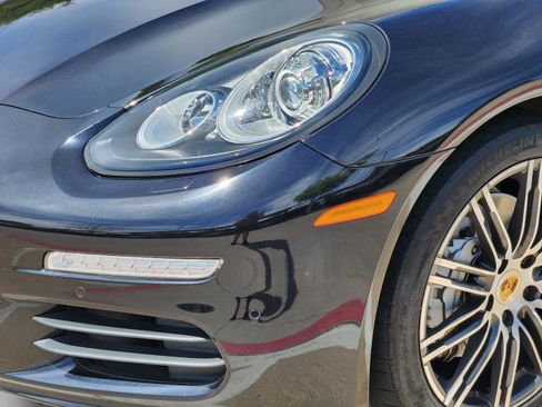 Used 2015 Porsche Panamera S RWD image 28