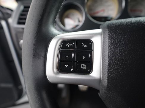 Used 2013 Dodge Challenger R/T RWD image 22