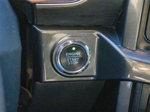 Used 2022 Ford F150 XLT w/ Equipment Group 302A High image 29