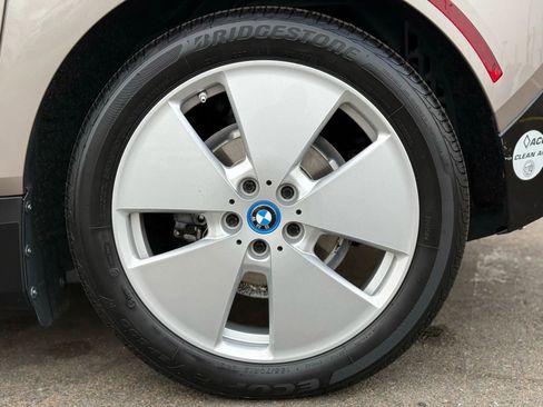 Used 2015 BMW i3 image 12