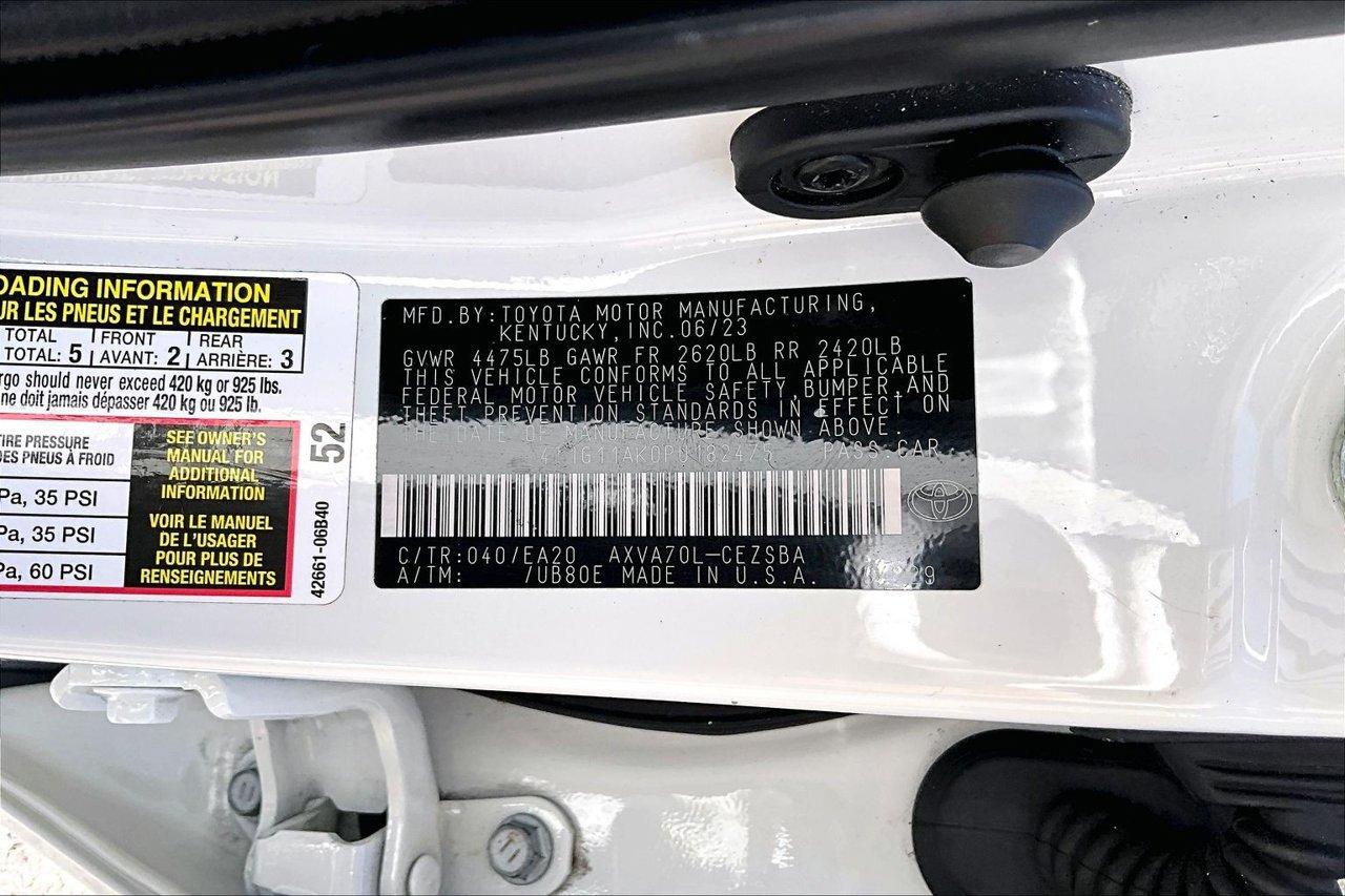 Used 2023 Toyota Camry SE FWD image 13