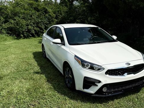 Used 2019 Kia Forte LXS FWD image 15