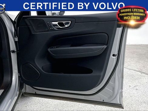 Used 2023 Volvo XC60 B5 Ultimate w/ Climate Package FWD image 25