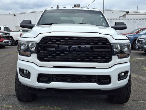 Used 2022 RAM 3500 Big Horn w/ Night Edition AWD/4WD image 4