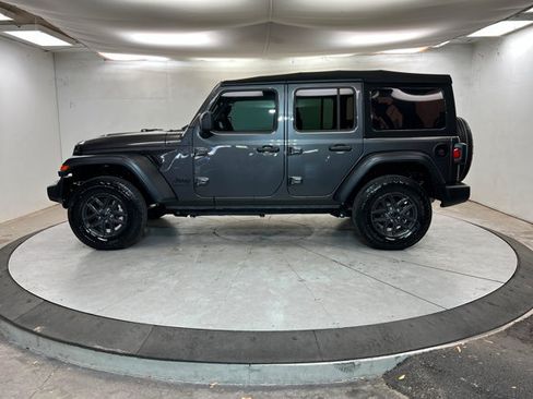 Used 2024 Jeep Wrangler Unlimited Sport AWD/4WD image 2