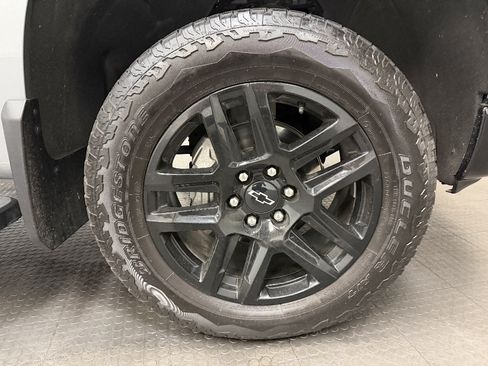 Certified 2025 Chevrolet Silverado 1500 LT Trail Boss w/ Convenience Package II AWD/4WD image 10