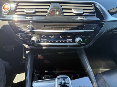 Used 2018 BMW M5 AWD/4WD image 31