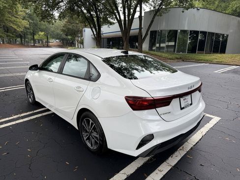 Used 2023 Kia Forte LXS FWD image 7