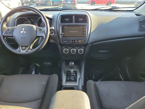 Used 2019 Mitsubishi Outlander Sport SE image 9