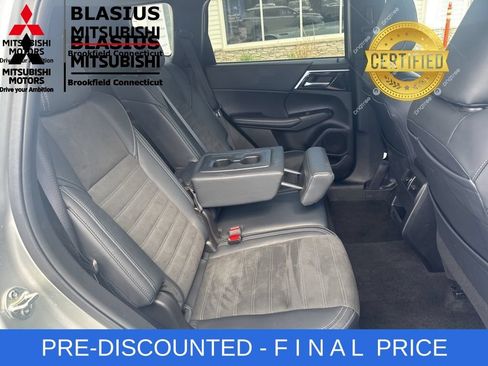 Used 2024 Mitsubishi Outlander SE AWD/4WD image 40