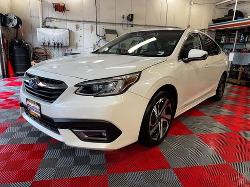 Used 2022 Subaru Legacy Limited XT image 3