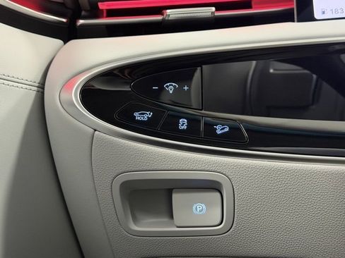 New 2026 Genesis GV70 2.5T Advanced image 13