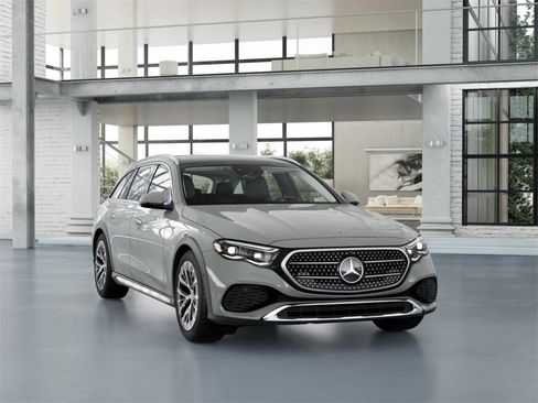 New 2026 Mercedes-Benz E 450 4MATIC All-Terrain Wagon image 9