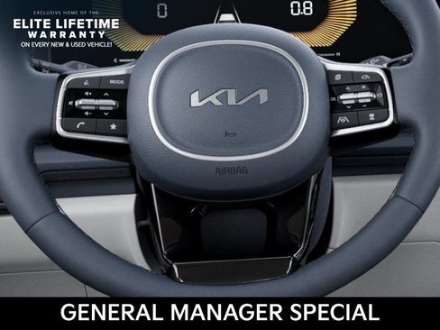 New 2026 Kia Carnival EX FWD image 23
