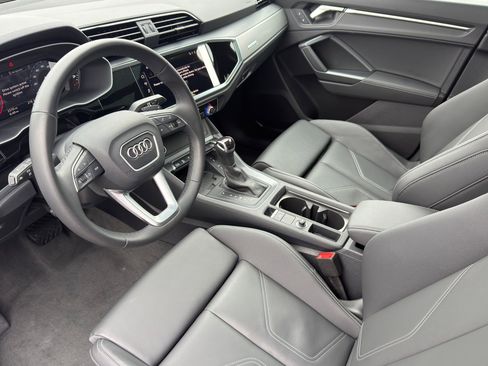 Certified 2025 Audi Q3 2.0T Premium w/ Convenience Package AWD/4WD image 13