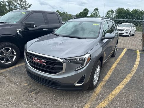 Used 2019 GMC Terrain SLE w/ Driver Convenience Package FWD image 21