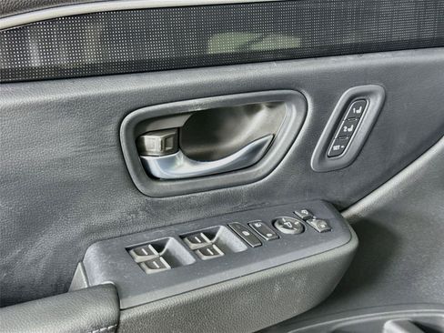 Used 2023 Honda Pilot Elite image 19