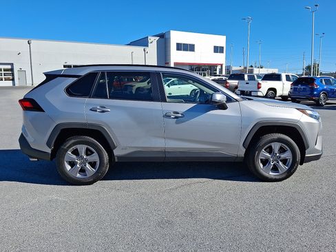 Certified 2022 Toyota RAV4 XLE image 8