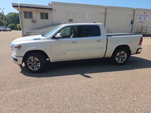 Used 2019 RAM 1500 Limited AWD/4WD image 7