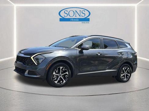 Used 2025 Kia Sportage EX w/ Premium Package FWD image 21
