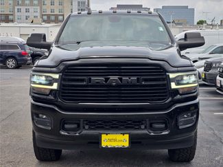 Used 2019 RAM 2500 Laramie w/ Black Appearance Package AWD/4WD video 2