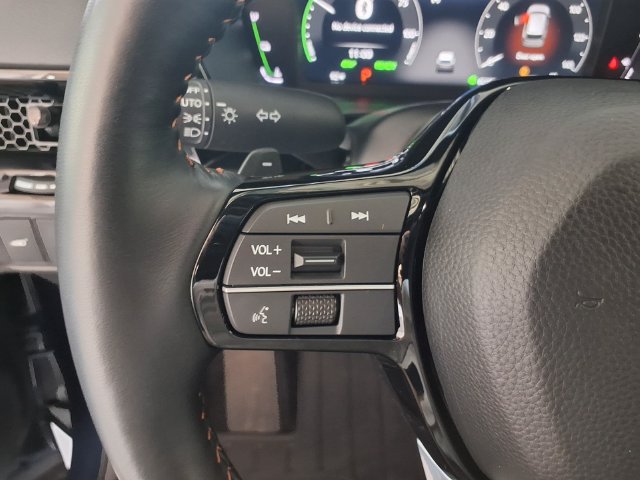 Certified 2026 Honda CR-V Sport Touring image 7