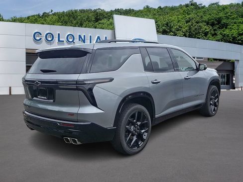 Used 2024 Chevrolet Traverse RS AWD/4WD image 6
