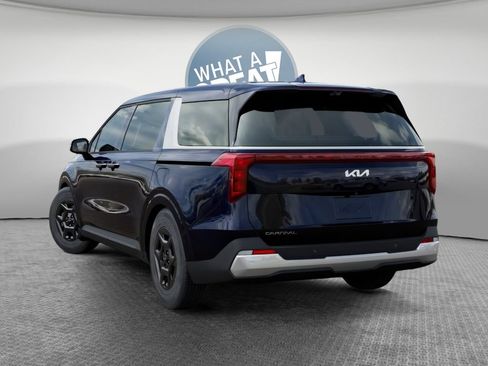New 2026 Kia Carnival FWD image 4