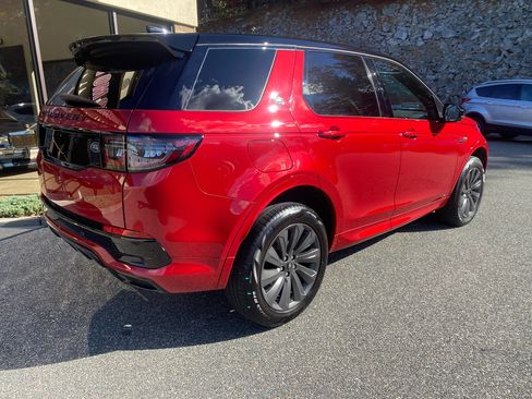 Used 2020 Land Rover Discovery Sport SE R-Dynamic image 2