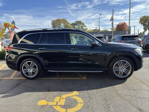 Used 2021 Mercedes-Benz GLS 450 4MATIC image 10