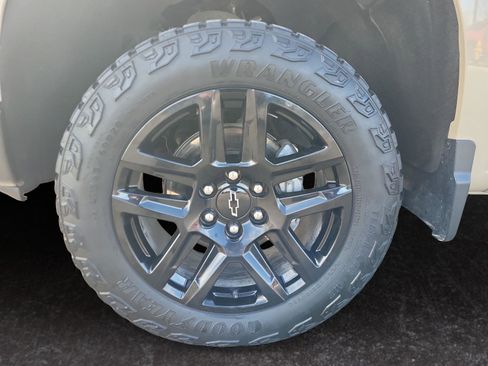 Used 2023 Chevrolet Silverado 1500 LT Trail Boss w/ Protection Package image 26