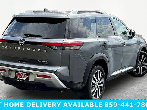 Used 2025 Nissan Pathfinder Platinum image 7