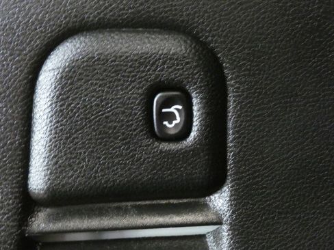 Used 2021 Jeep Grand Cherokee Limited AWD/4WD image 27