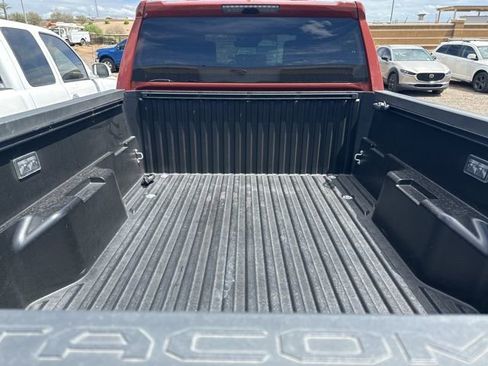 Used 2025 Toyota Tacoma TRD Off-Road image 6