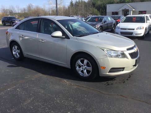 Used 2012 Chevrolet Cruze LT FWD image 7
