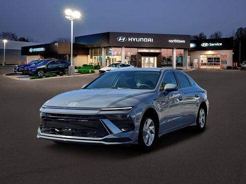 New 2026 Hyundai Sonata SE image 1